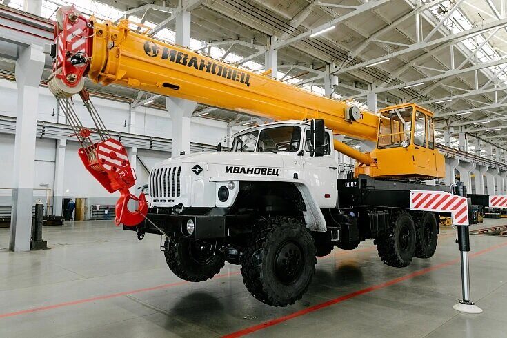 Автокран Ивановец КС-45717-3В