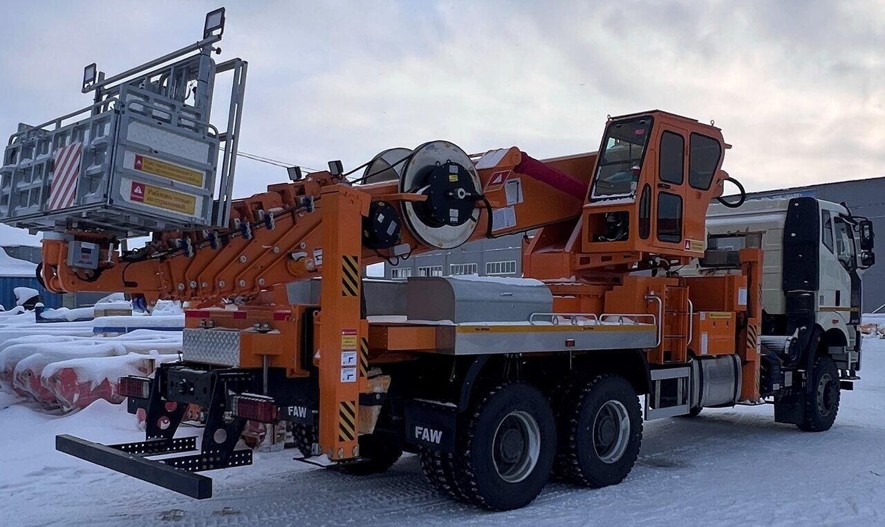 Автовышка Hansin HS450A (45 метров) на базе FAW CA3250 (6x4)