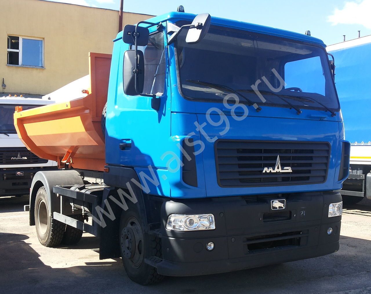 Самосвал МАЗ 4581N2-520-020