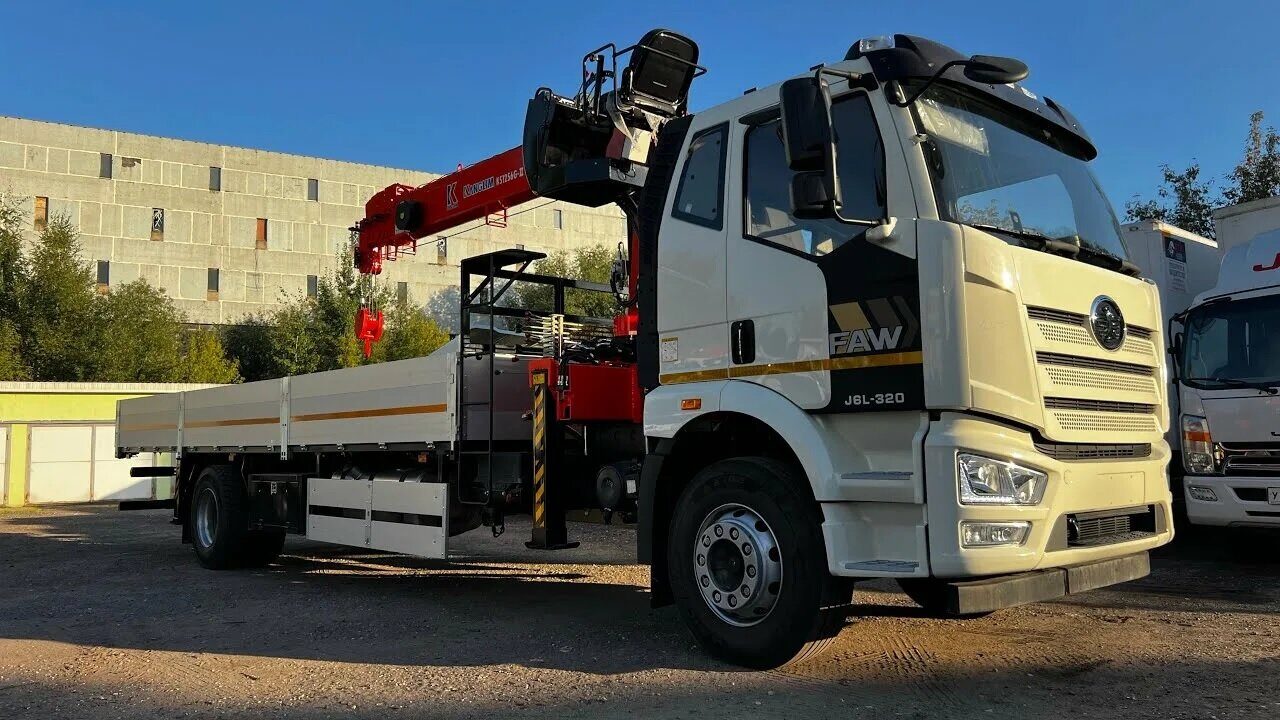 Бортовой FAW J6L (4x2) с КМУ Kanglim 1256