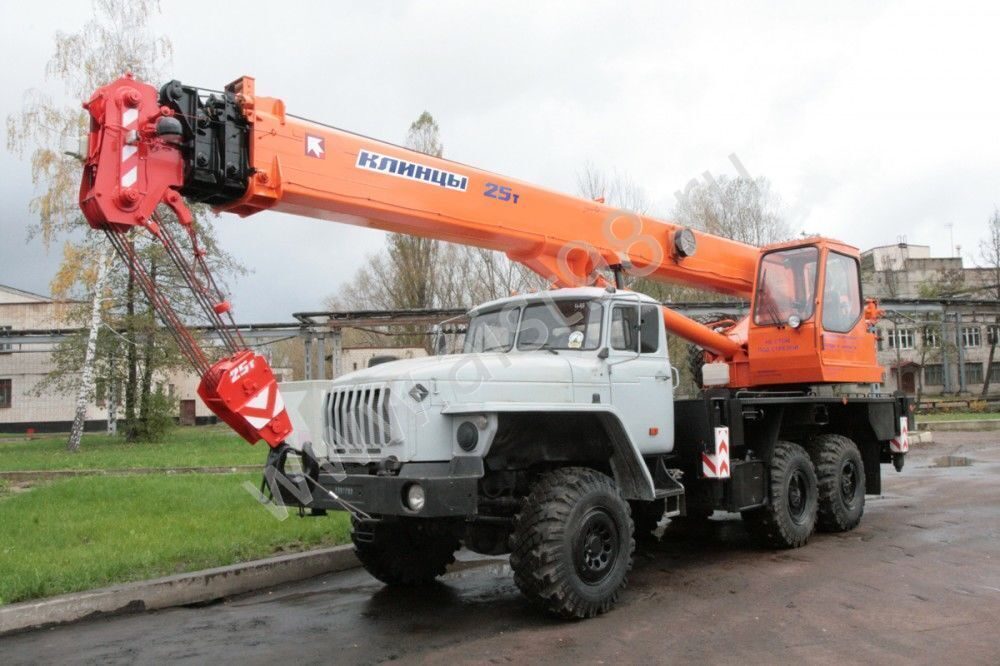 Автокран Клинцы КС-55713-3К-3