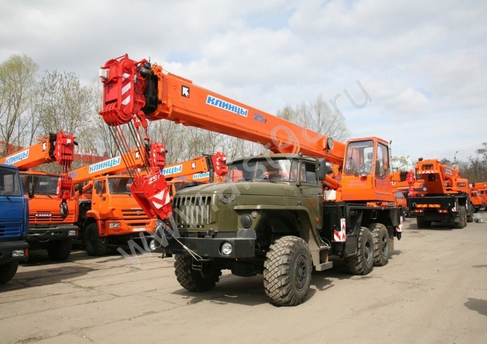 Автокран Клинцы КС-55713-3К-1