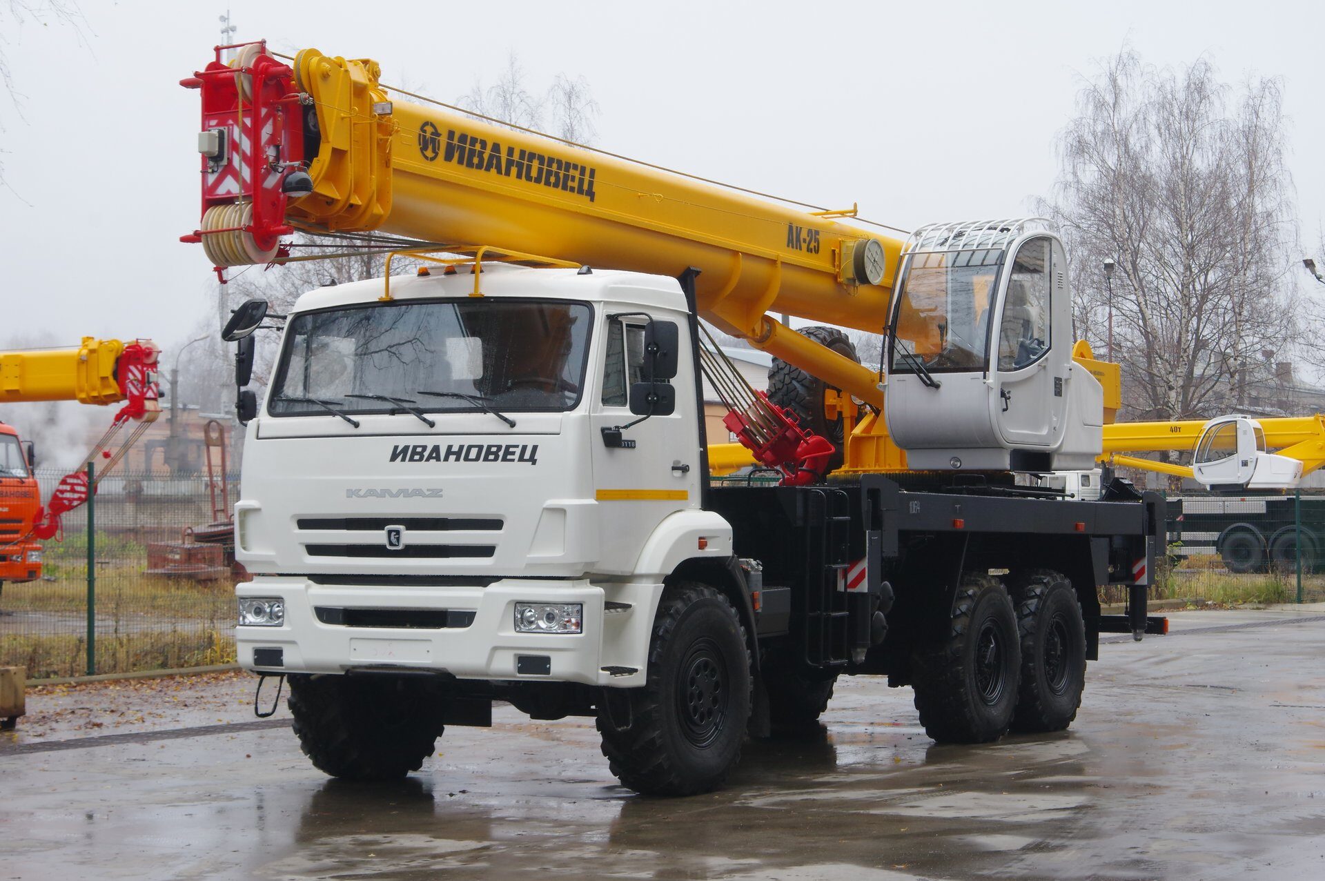 Автокран Ивановец КС-45717К-3Р