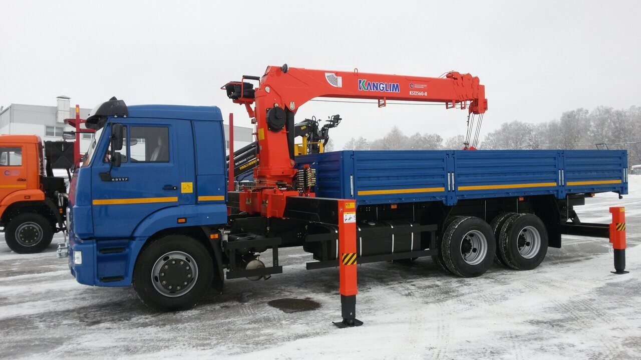 Бортовой КАМАЗ-65117 с КМУ Kanglim KS1256G-II