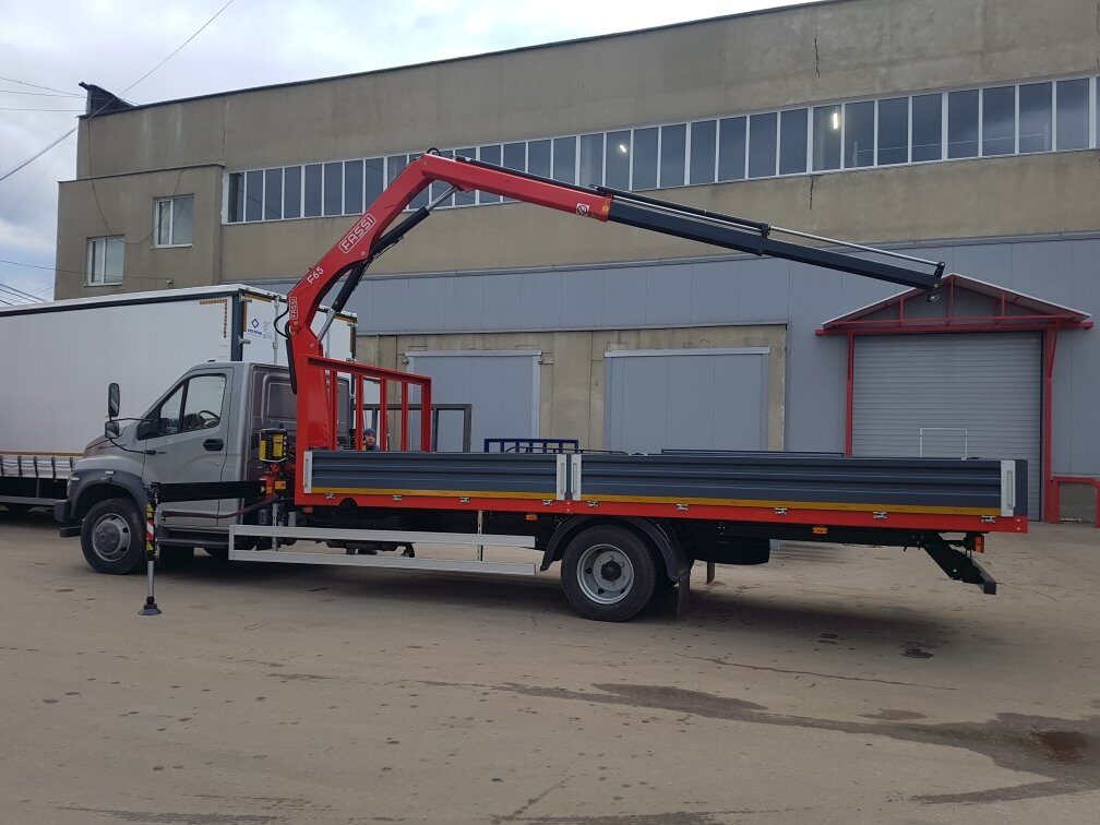Бортовой ГАЗон-Некст с КМУ Fassi F65B.0.22