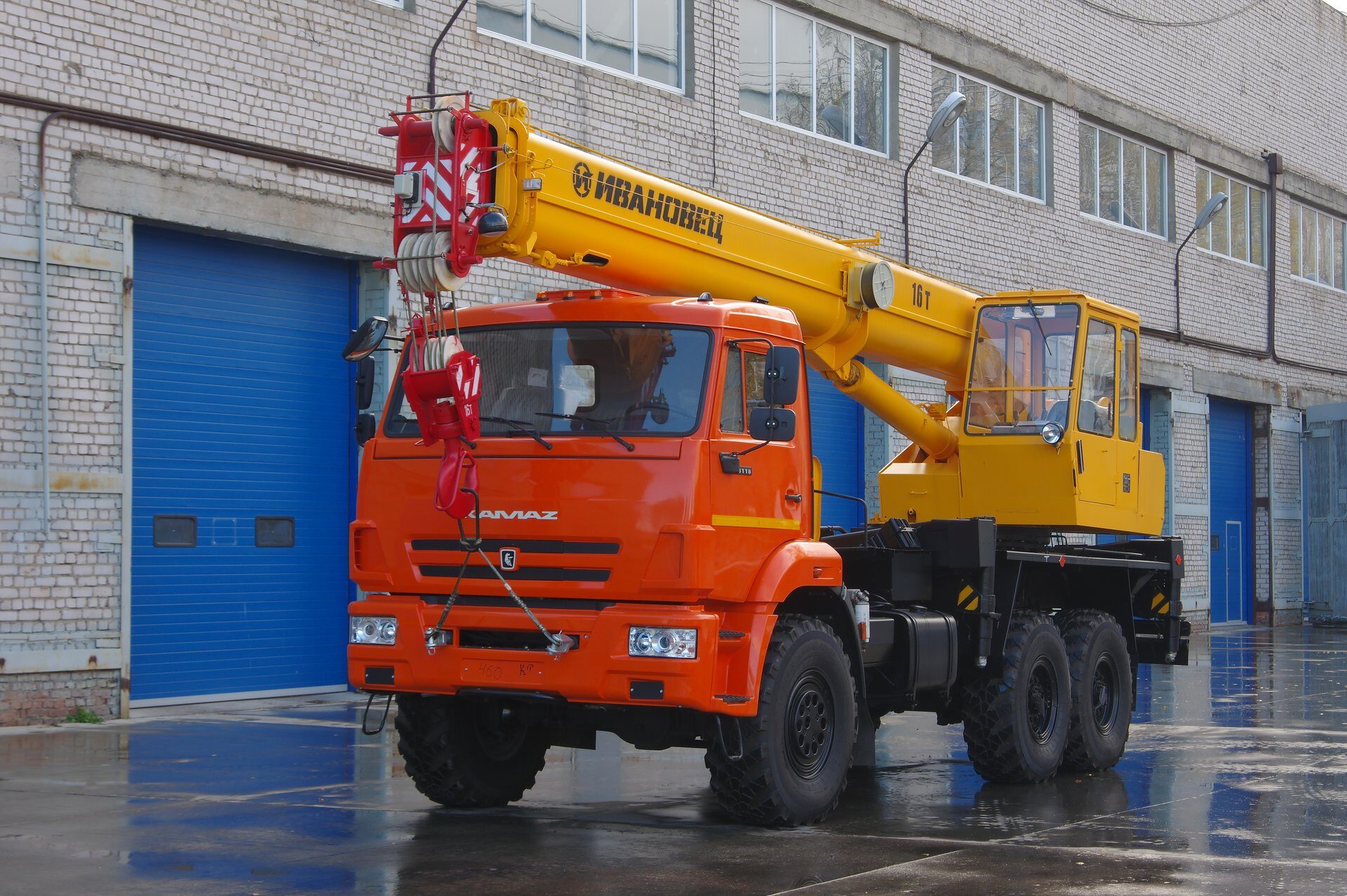 Автокран Ивановец КС-35714К-2