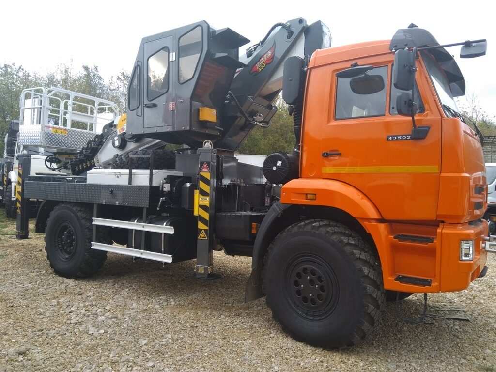 Автовышка Novas-320 на базе КАМАЗ-43502