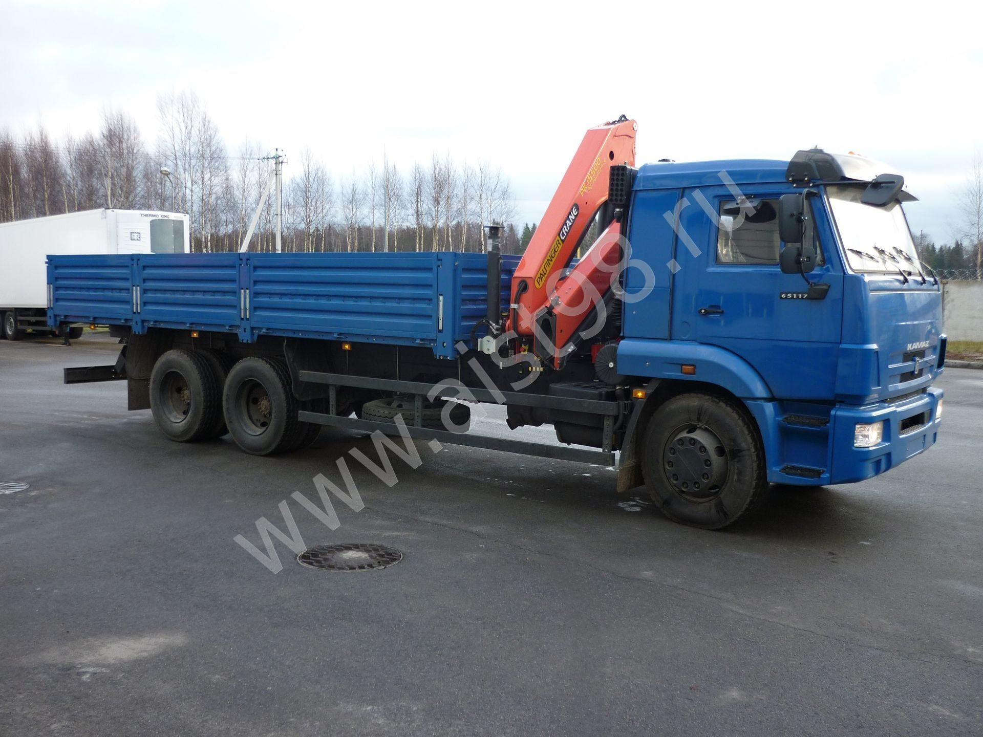 Бортовой КАМАЗ-65117 с КМУ Palfinger PK 15500A