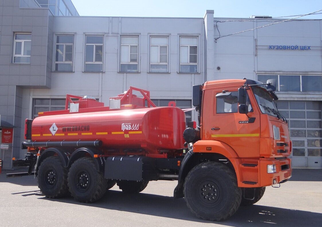Топливозаправщик (бензовоз) АТЗ 11 м3 на шасси КАМАЗ 43118
