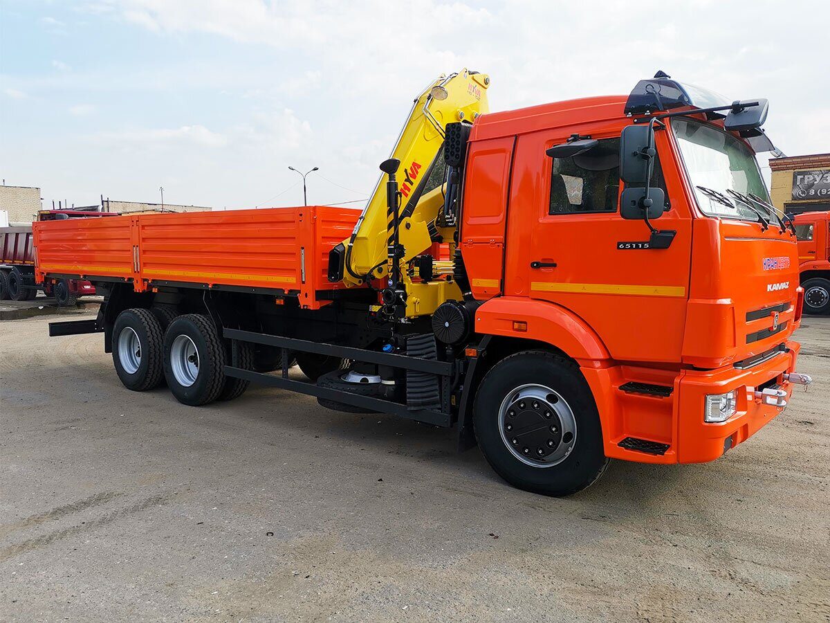 Бортовой КАМАЗ-65115 с КМУ HYVA HB152E3