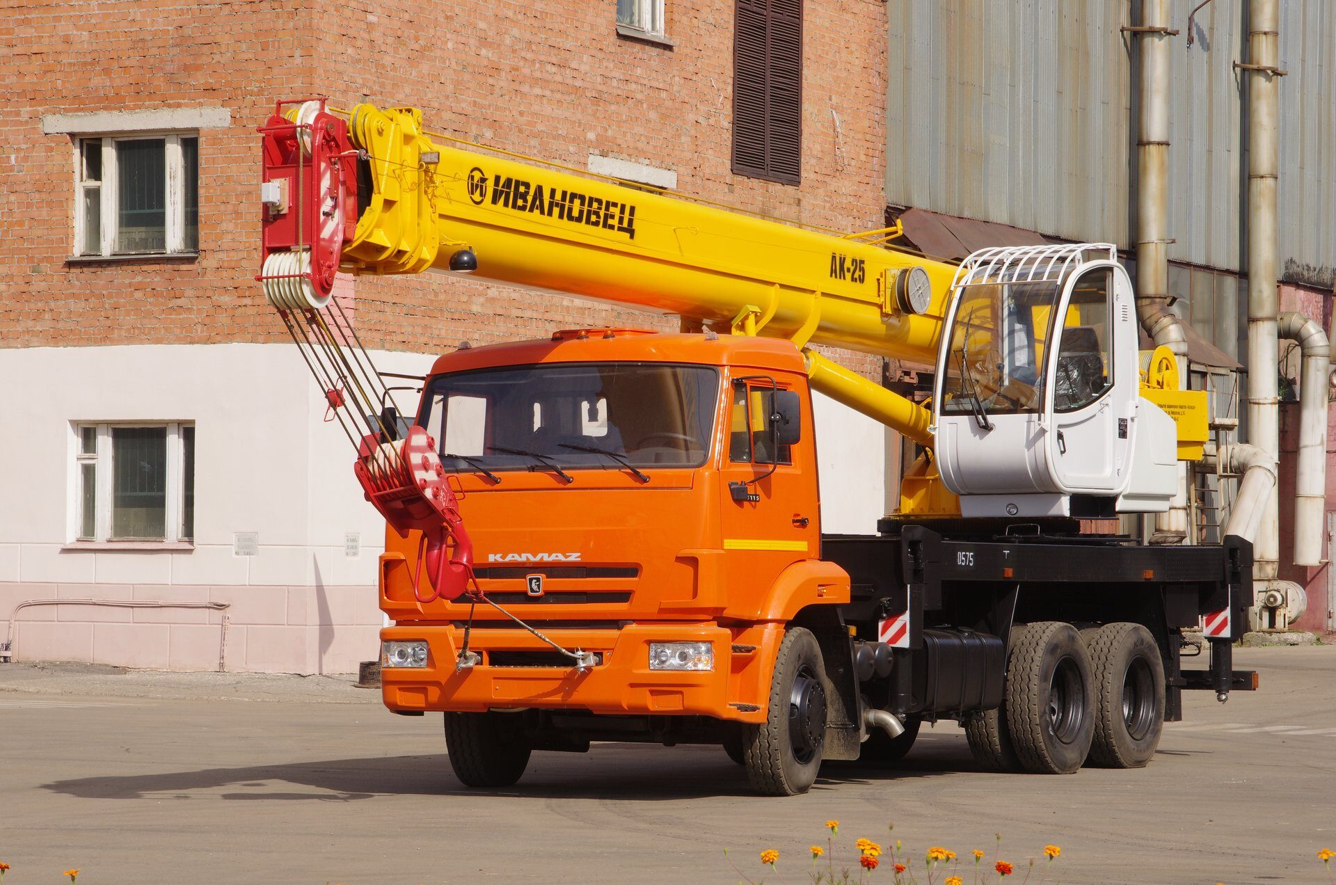 Автокран Ивановец КС-45717К-1Р