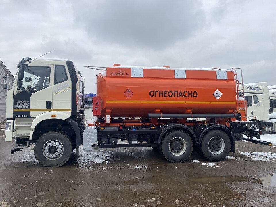 Автотопливозаправщик АТЗ-15 на шасси FAW CA3250 (6x4)