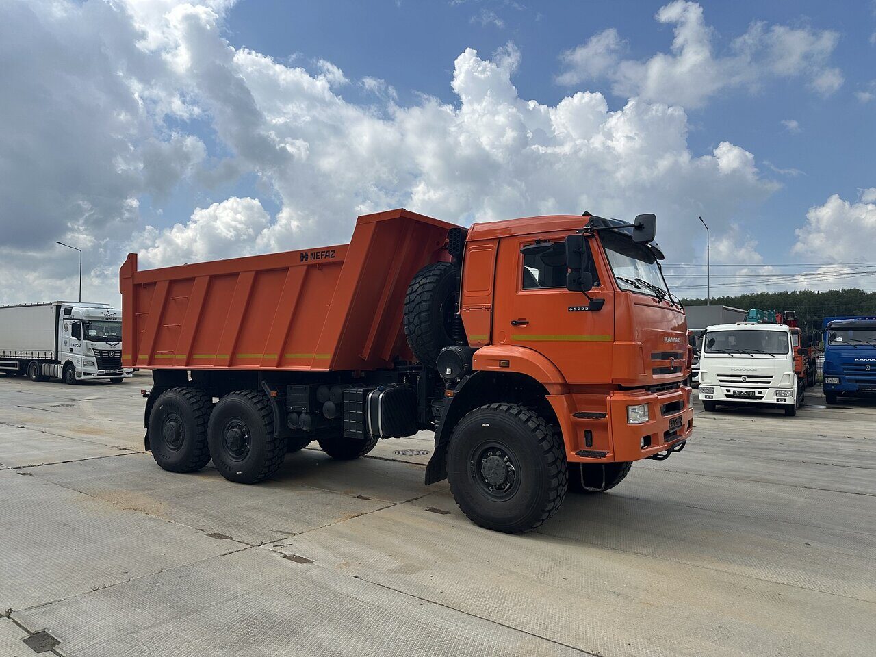 Самосвал КАМАЗ 65222-6012-53