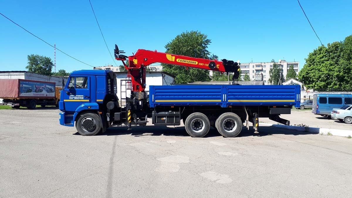 Бортовой КАМАЗ-65117 с КМУ-150 "Галичанин"