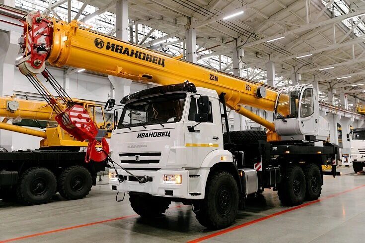 Автокран Ивановец КС-45717К-3М-22
