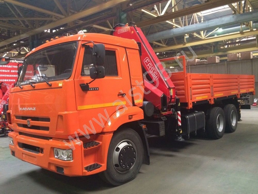 Бортовой КАМАЗ-65115 с КМУ Fassi F195A.0.23 с буром