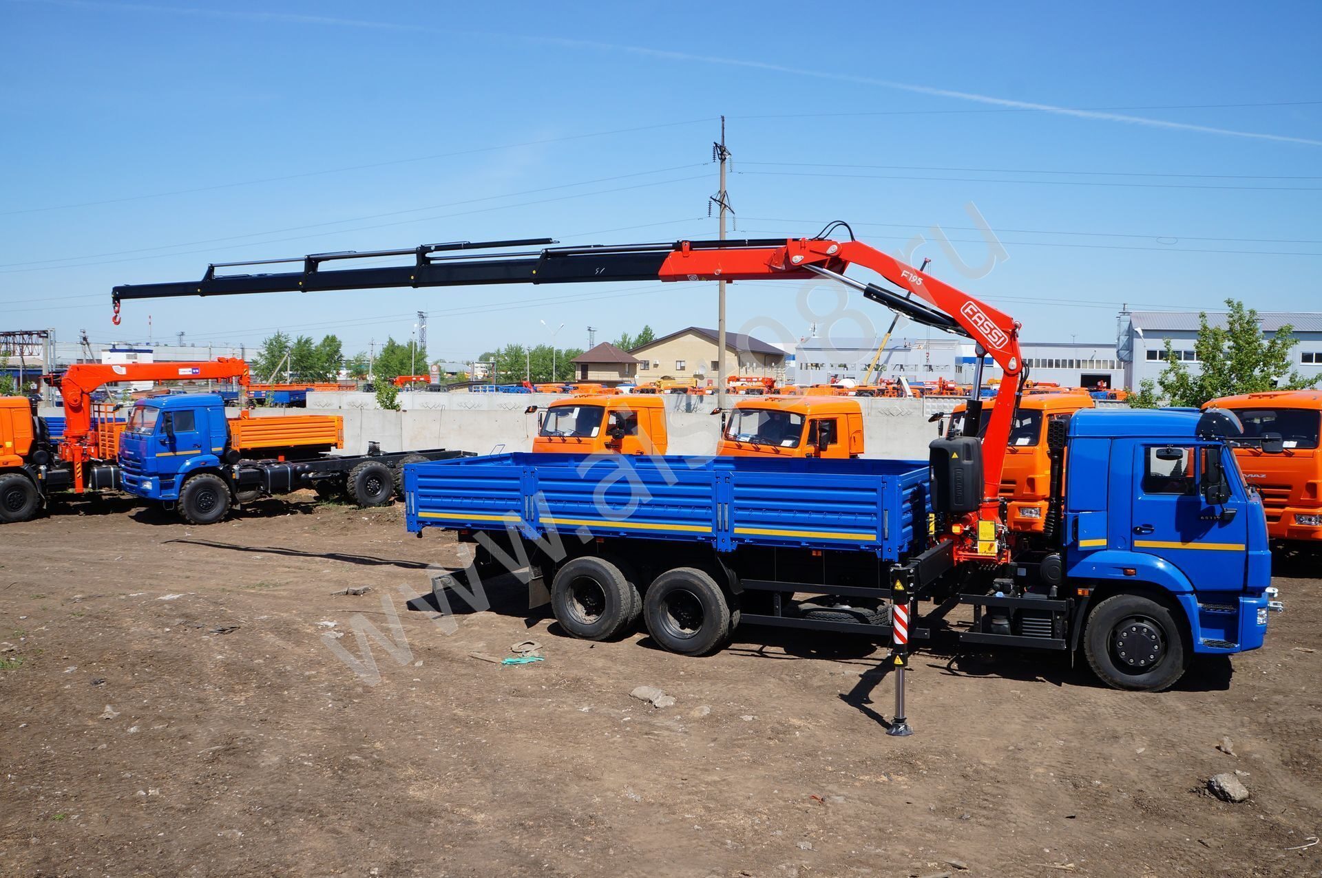Бортовой КАМАЗ-65117 с КМУ Fassi F195A.0.25