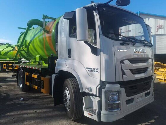 Ассенизатор (машина вакуумная) на ISUZU GIGA (4x2)
