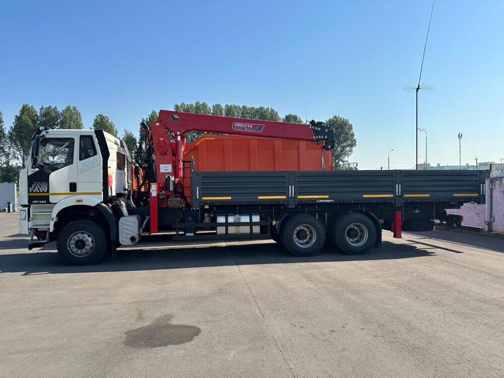 Бортовой FAW 3250 (6x4) с КМУ Horyong HRS216