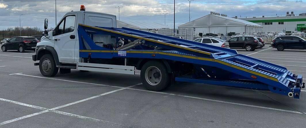 Двухэтажный автовоз-эвакуатор на базе ГАЗон-Некст