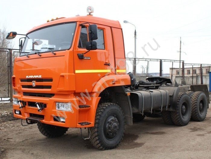 Седельный тягач КАМАЗ 65225-6015-53