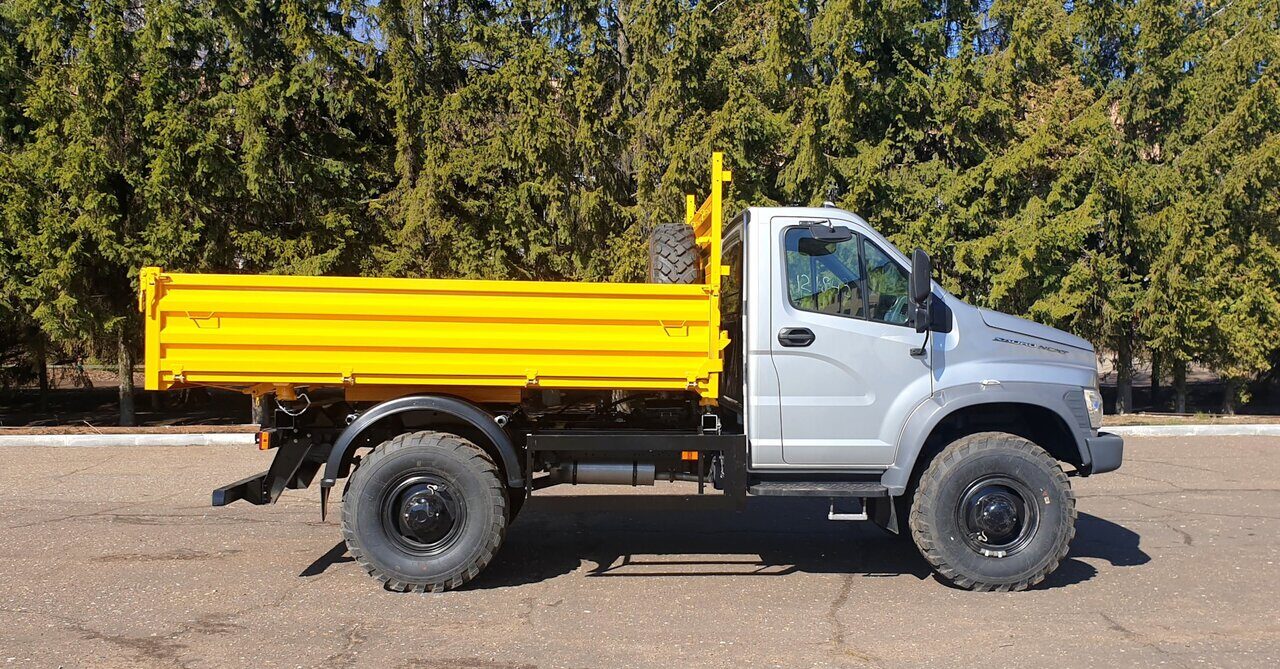Самосвал ГАЗ-САЗ-25061