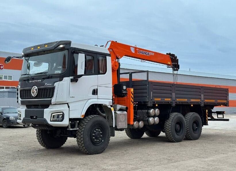 Бортовой Shacman X3000 (6x6) c КМУ Hangil 976