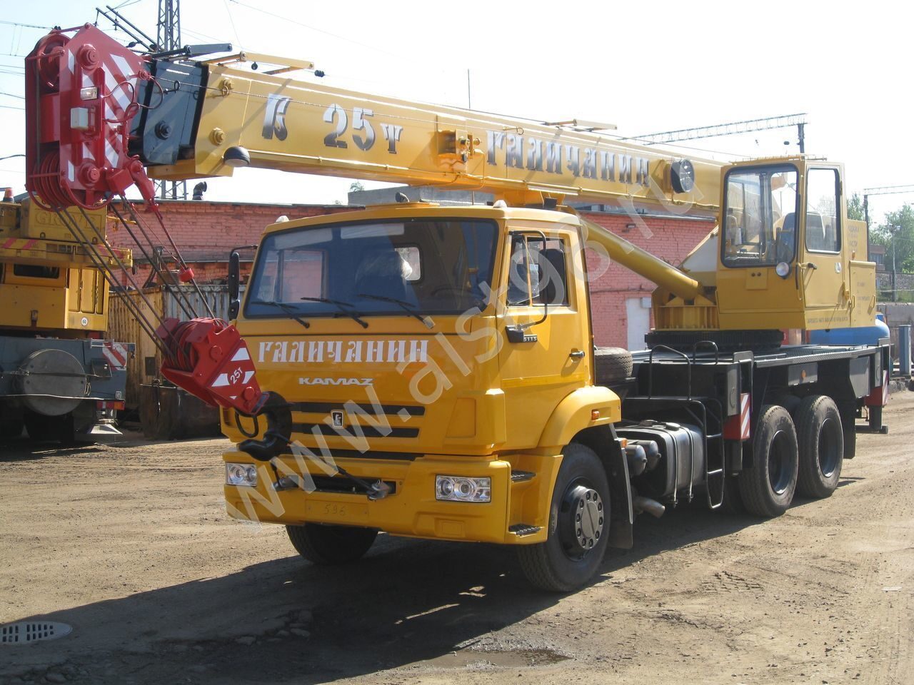 Автокран Галичанин КС-55713-1